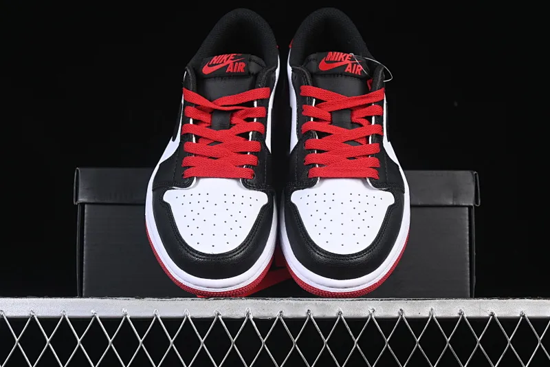 All categories Air Jordan Jordan series basketball shoes Air Jordan 1 Low Air Jordan 1 Low OG "Black Toe" AJ1 Joe 1 black toe low-top cultural casual sneakers CZ0790-106